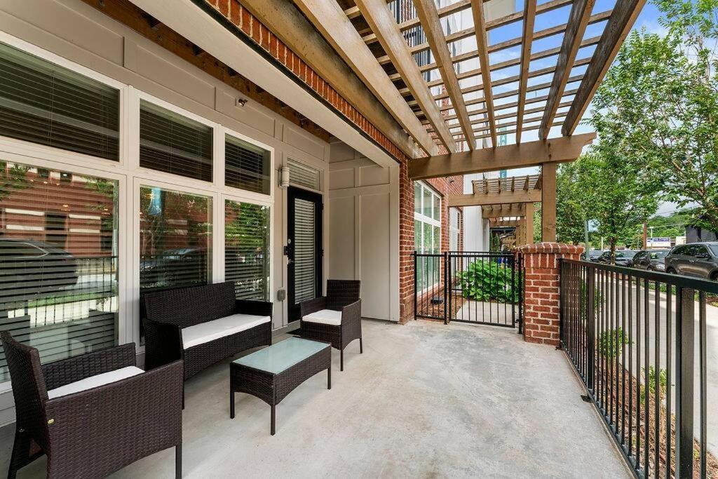 East Atlanta Retreat Haven Of Fun And Comfort! Exterior photo
